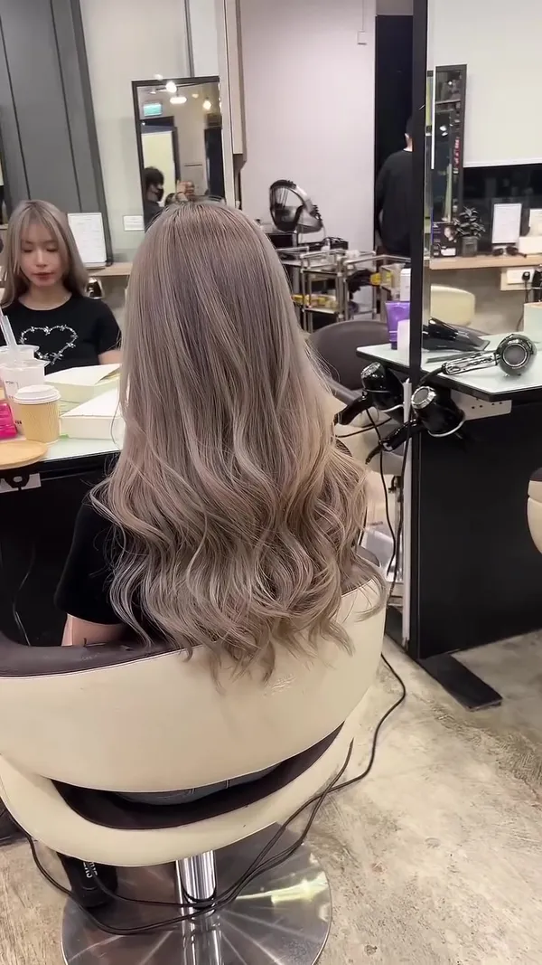 hair_wing ##hk ##cwb ##color 髮型美甲作品