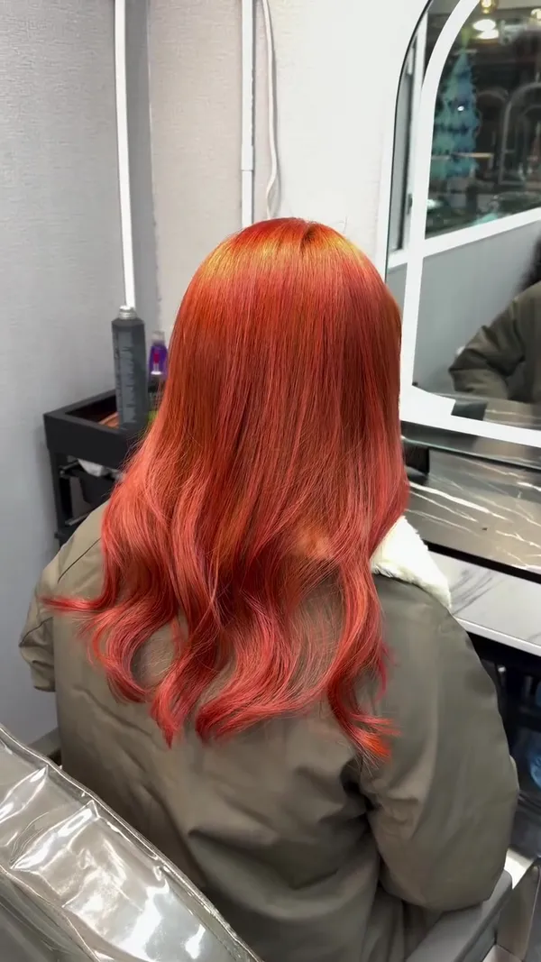 hairi_ruby ##babylights ##hairdye ##earringdye 髮型美甲作品