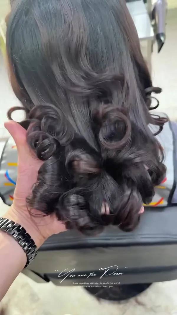 hairport_j.chan ##TaiPoHairSalon ##TaiPoStraightening ##TaiPoHairColoring 髮型美甲作品