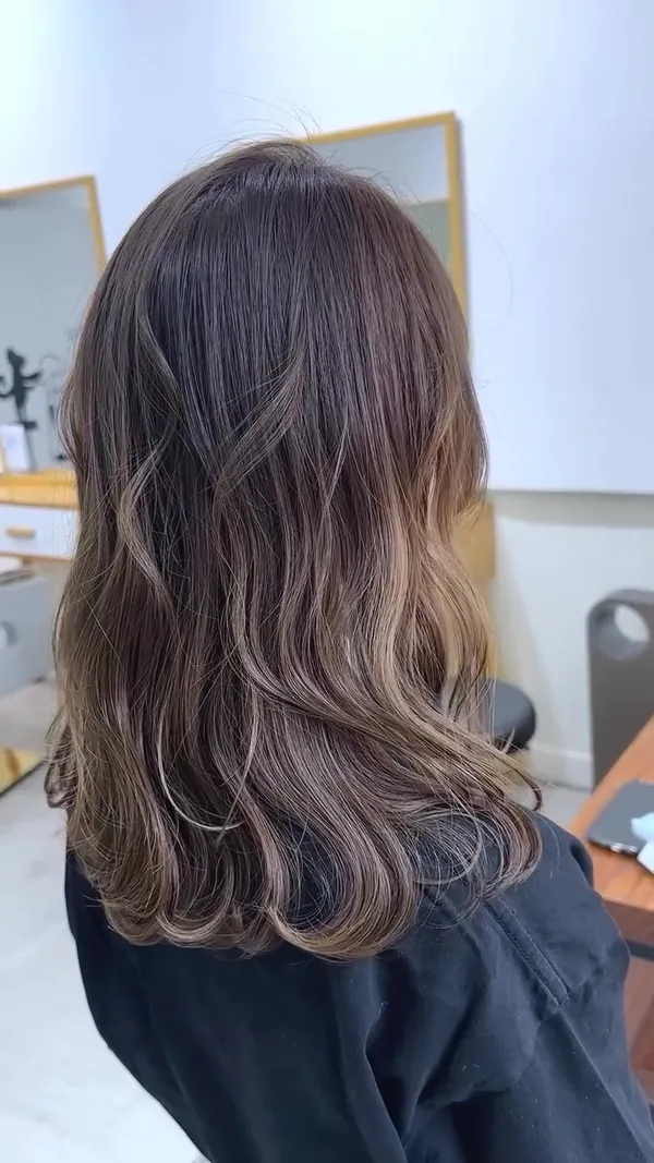 ##haircolor ##hair ##haircut 髮型美甲作品