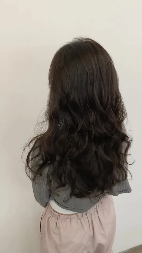 ##TsimShaTsuiHairSalon ##TsimShaTsuiFemaleHairstylist ##MistyHairColor 髮型美甲作品