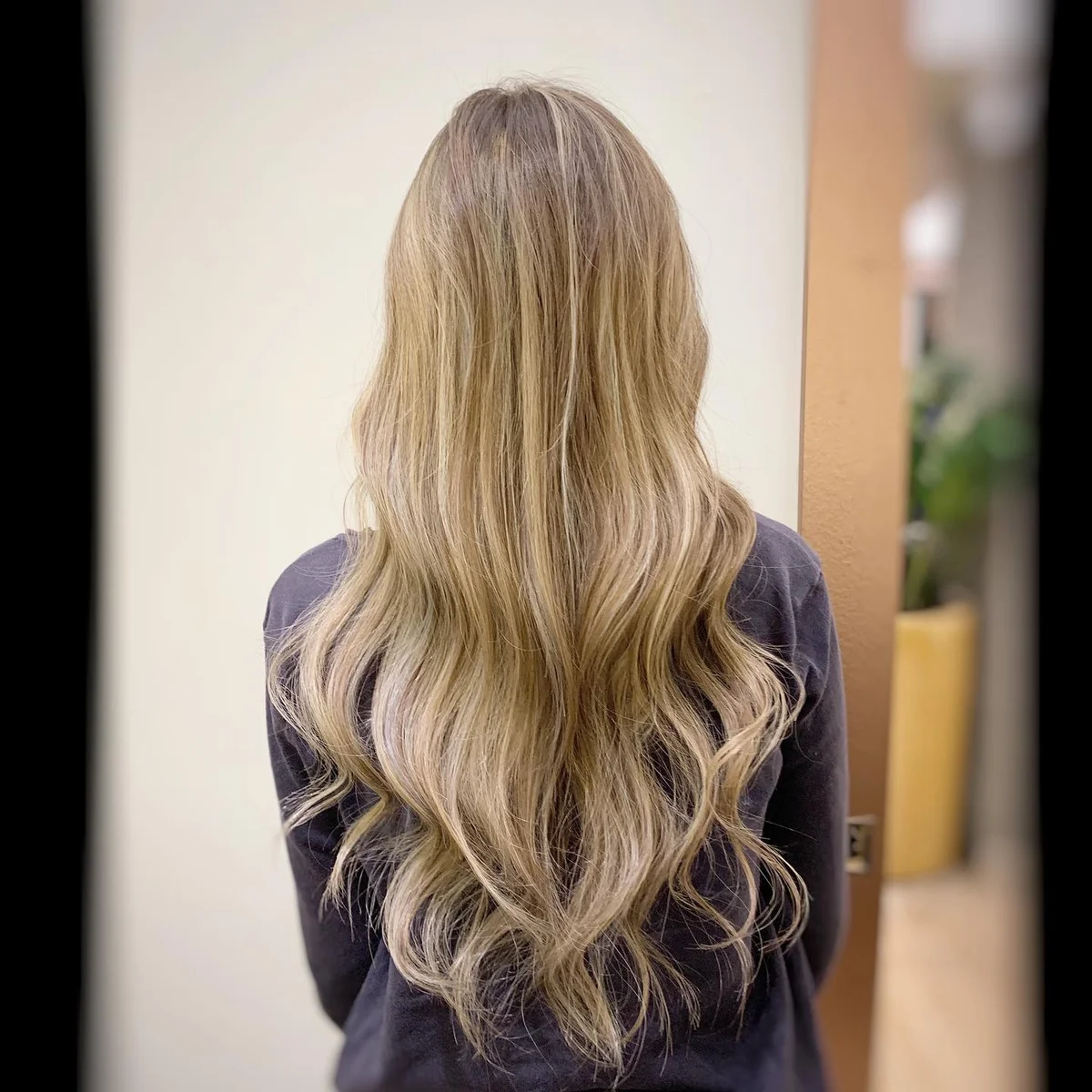 myos_kim ##curlyhair ##haircolor ##technician 髮型美甲作品