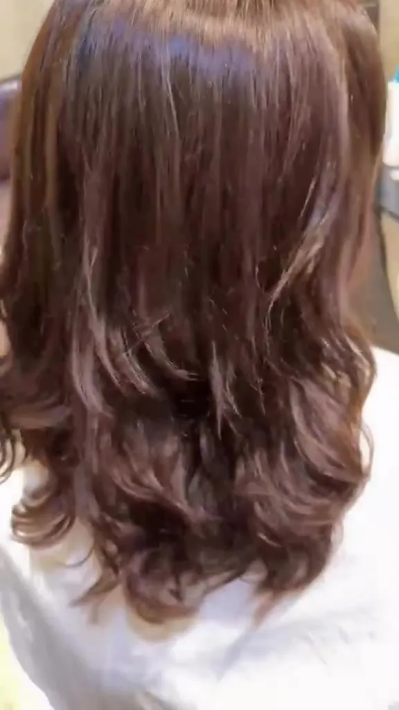 ##LVPro ##水光鏡面順滑straightening ##perming 髮型美甲作品
