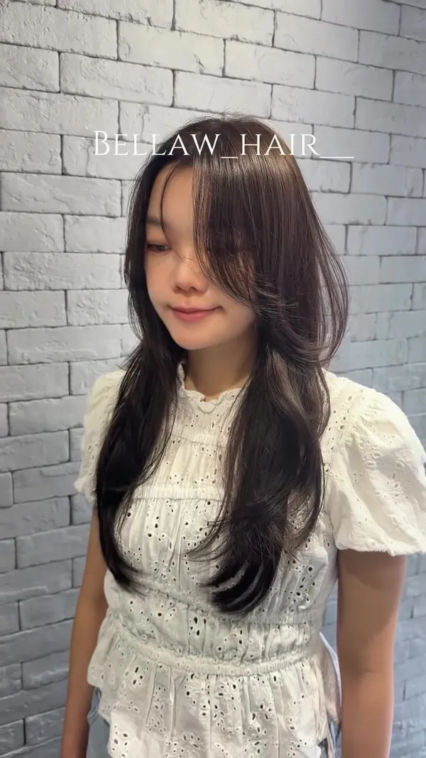 ##SkinBrighteningHairColor ##HairColorForWarmSkinTones ##HighLayeredCut 髮型美甲作品