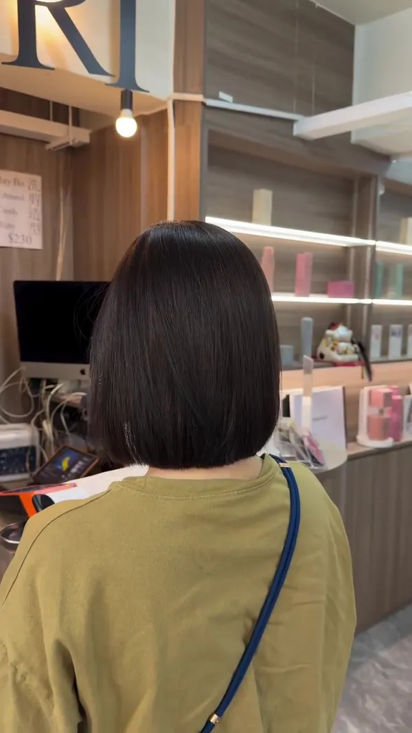 hairi_ruby ##babylights ##hairdye ##earringdye 髮型美甲作品