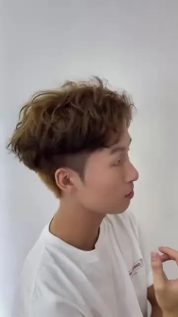 ##derekyiphair ##hairbyderekyip ##hongkonghairstylist 髮型美甲作品