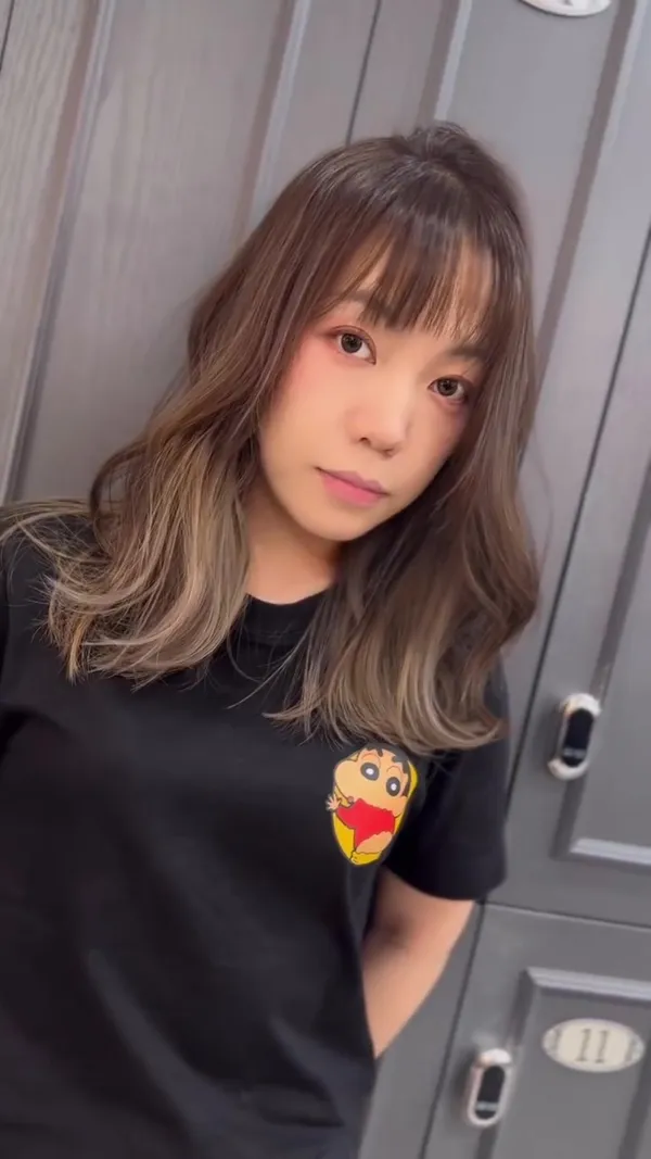 ##女发型师 ##挑染渐层色系 ##香港发型屋 髮型美甲作品