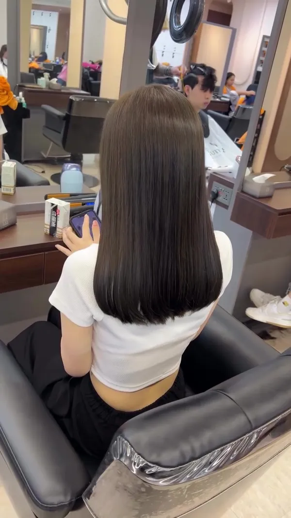 ##YuenLongSalon ##YuenLongHairSalon ##YuenLongHairColoring 髮型美甲作品
