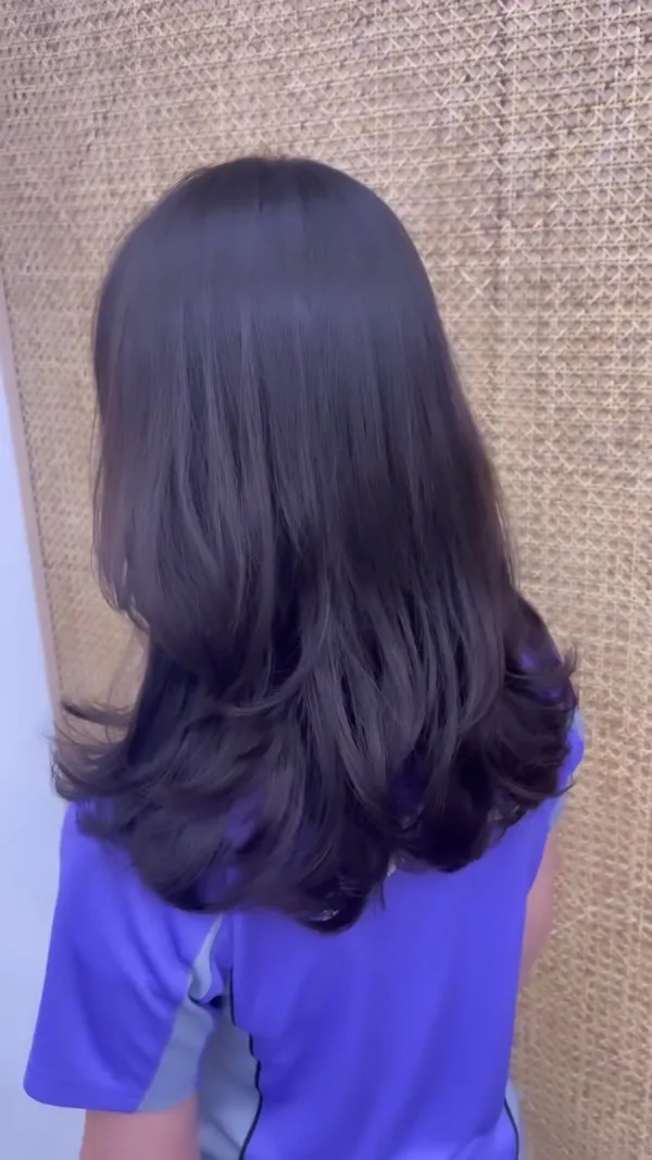 ##YuenLongSalonLeHuit8 ##RecommendedYuenLongFemaleHairstylist ##FaceFramingBangs 髮型美甲作品