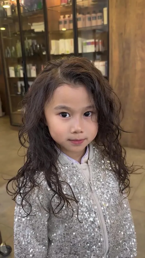 ##hairstyle ##hairstylist ##haircolor 髮型美甲作品