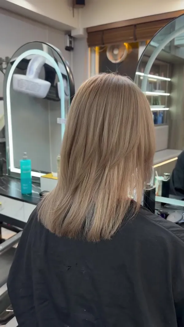 ##HairDye ##Highlight ##StraighteningTreatment 髮型美甲作品