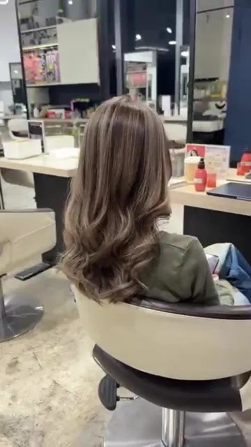 ##cwb ##cwbsalon ##haircolor 髮型美甲作品