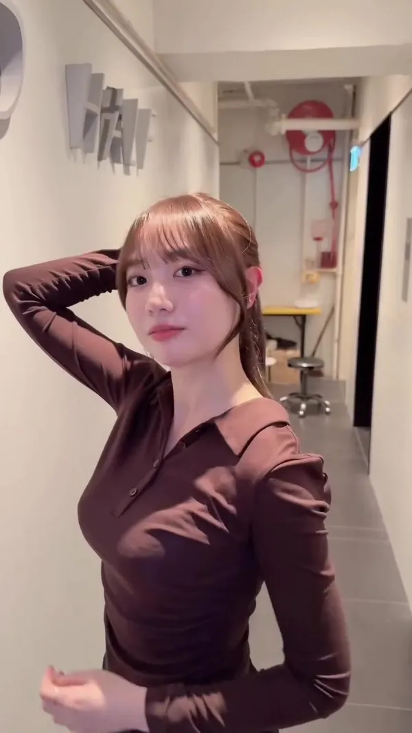 ##MongKokHairstylist ##MongKokHairSalon ##FaceSlimmingBangs 髮型美甲作品