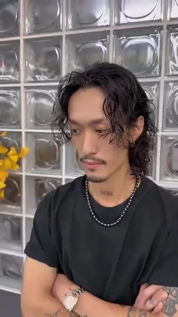 ##尖沙咀髮型屋 ##hairstylist ##男士電髮 髮型美甲作品