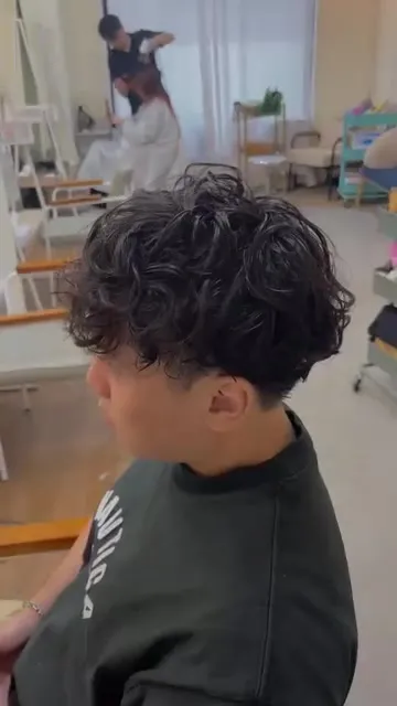 ##男士燙髮 ##男士髮型 ##男生髮型 髮型美甲作品
