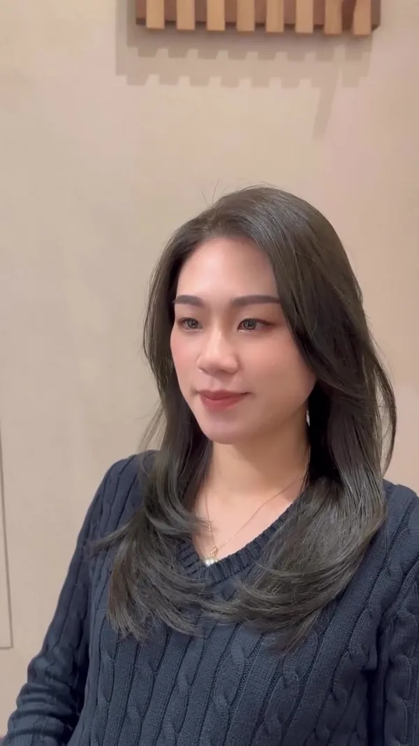 ##HairStylist ##KwunTongHairSalon ##KwunTongHairStylist 髮型美甲作品
