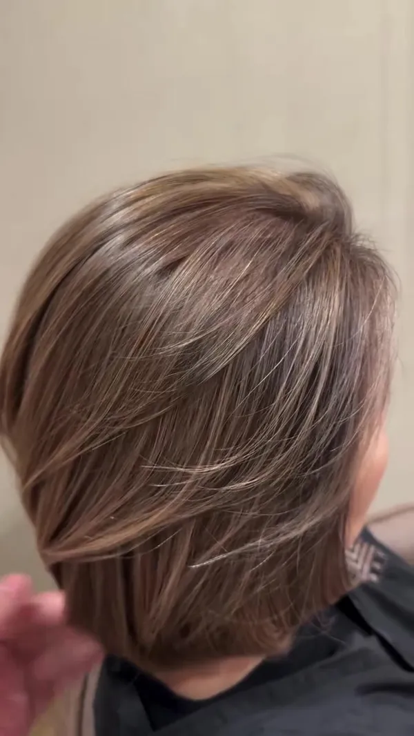 ##EmbraceWhiteHair ##KwunTongHairSalon ##HongKongHairSalon 髮型美甲作品