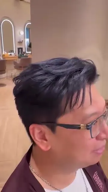 ##DarkGrayPurple ##Hairstylist ##HongKongHairstylist 髮型美甲作品