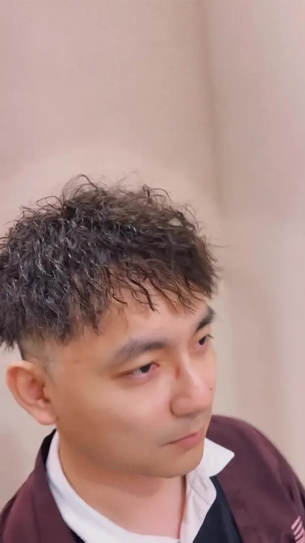 ##Haircut ##KwunTongHairSalon ##KwunTongHairstylist 髮型美甲作品