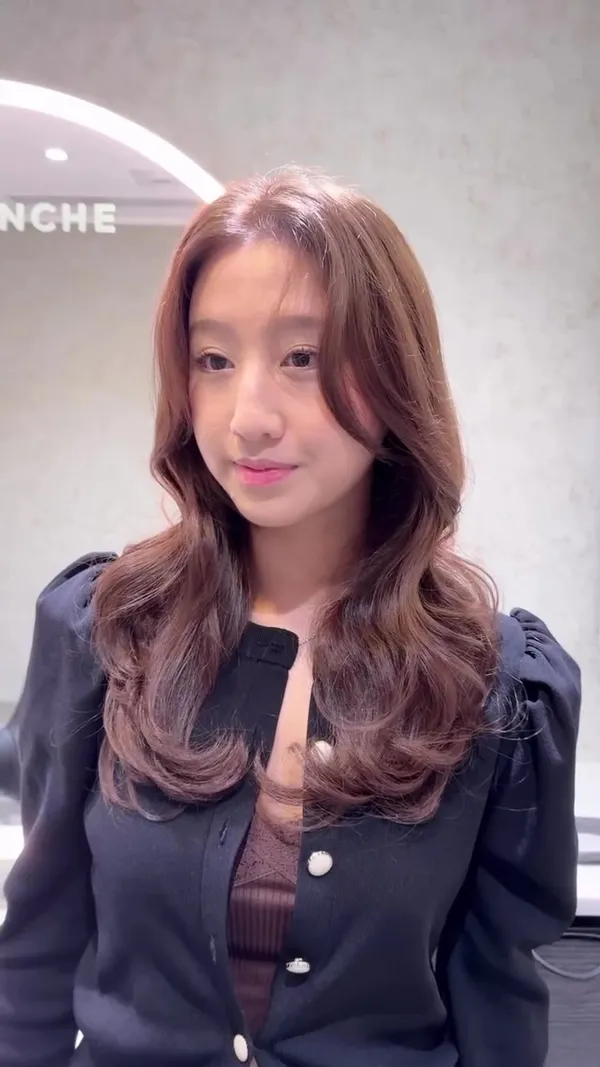 ##KoreanHairstyles ##KoreanHaircut ##KoreanHairColoring 髮型美甲作品