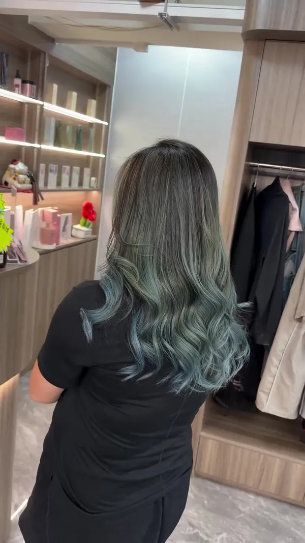 ##HairDye ##Highlight ##StraighteningTreatment 髮型美甲作品