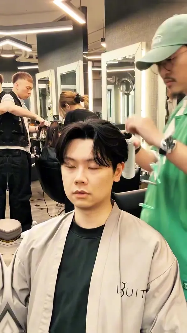 ##TuenMun ##salonwork ##lehuit8hugo 髮型美甲作品