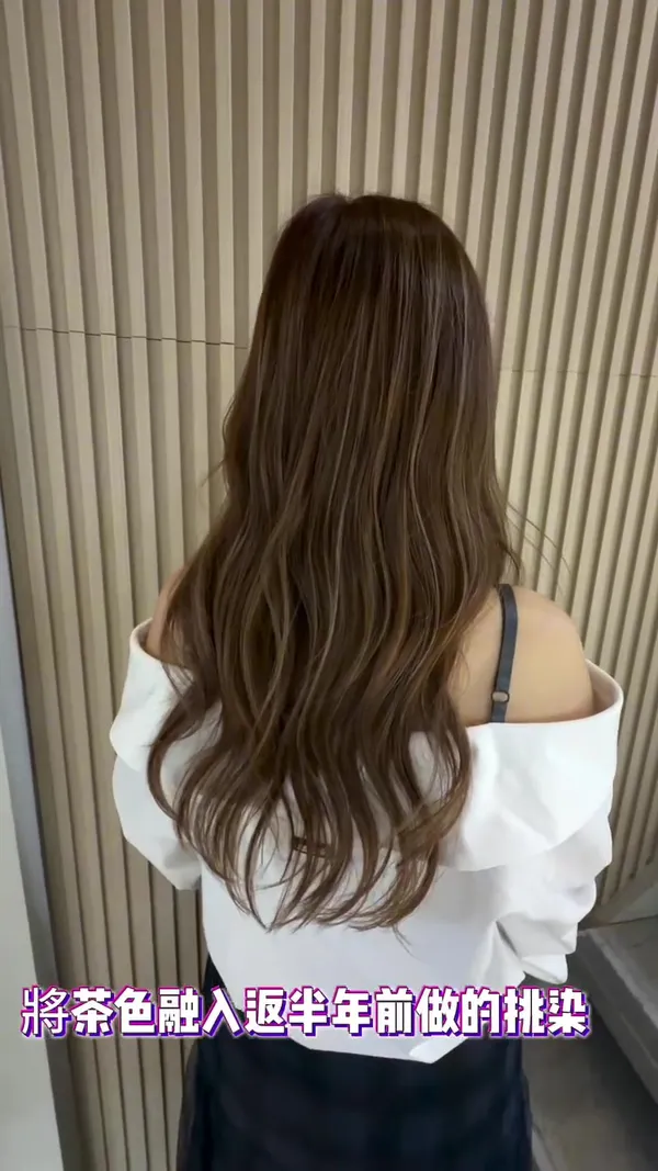 ##HairColourWhitening ##SlimmingHairstyle ##HongKongSalon 髮型美甲作品