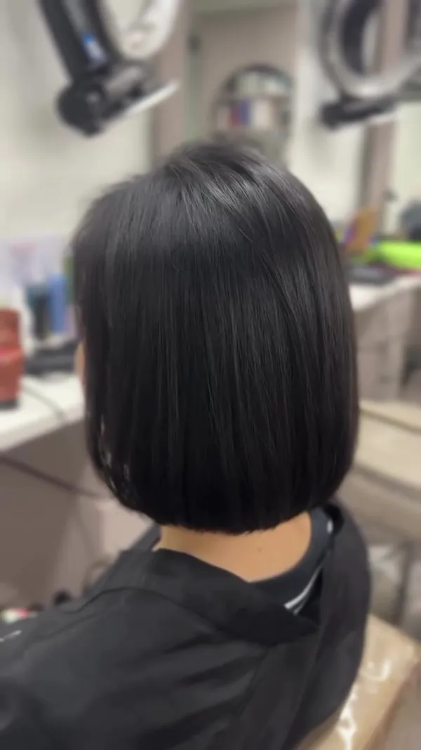 ##謝謝你既信任 ##短頭髮最適合簡簡單單既你 ##colourgroup_hairsalon 髮型美甲作品