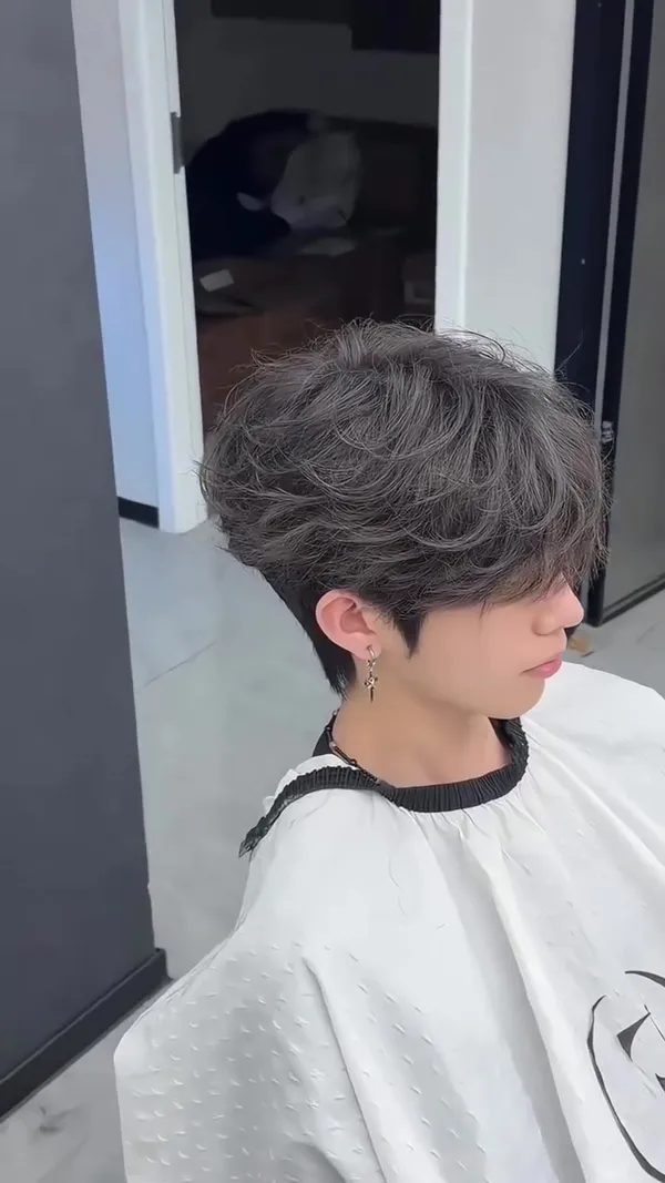 ##香港男士hairstyle ##香港男士发型设计 ##香港 髮型美甲作品