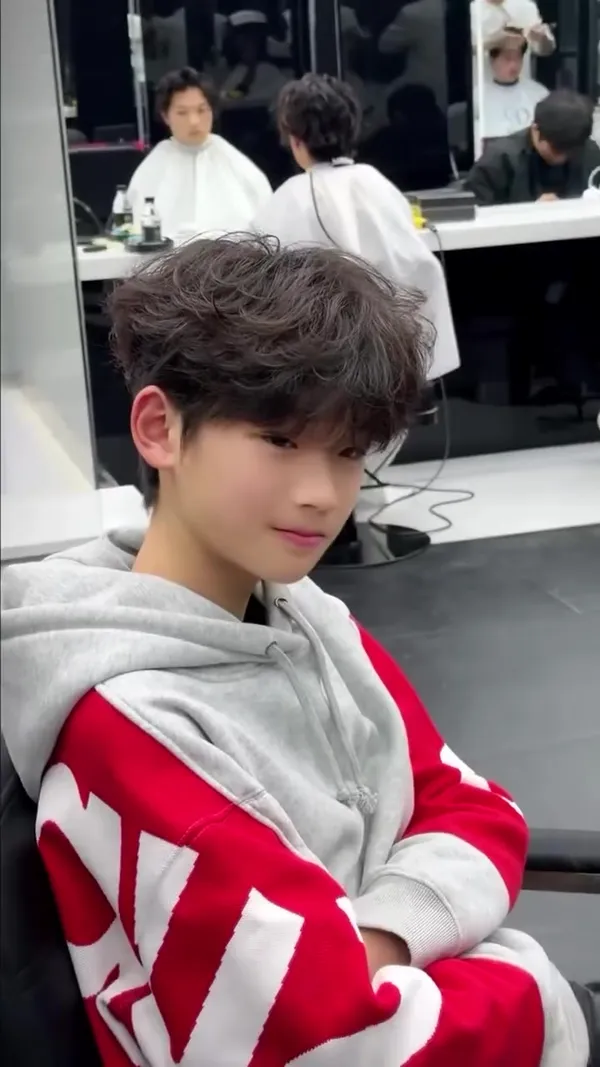 ##香港男士hairstyle ##香港男士发型设计 ##香港 髮型美甲作品