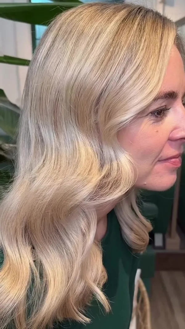 lucy_lovehairhk ##BlondeHair ##BrilliantBlonde ##BlondeSpecialist 髮型美甲作品