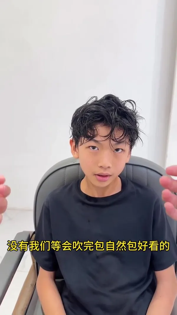 ##香港男士hairstyle ##香港男士发型设计 ##香港 髮型美甲作品