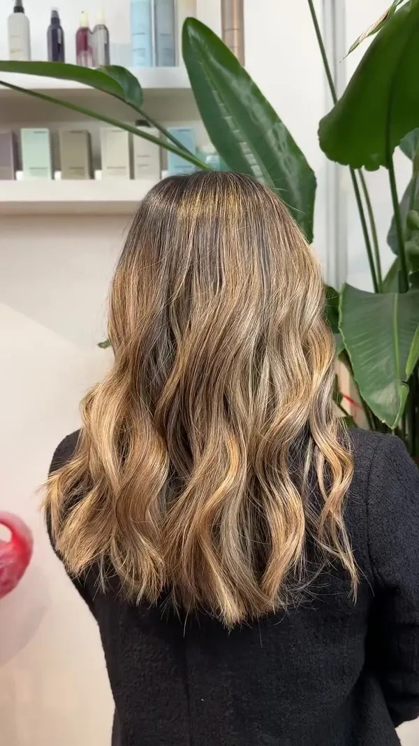 ##LoveHairHK ##HKHairColour ##ColourChange 髮型美甲作品