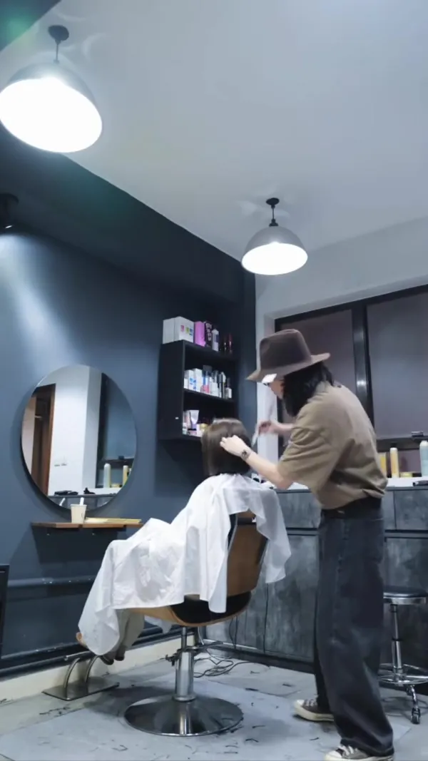 ##中環salon ##中環髮型屋 ##中環髮型師 髮型美甲作品