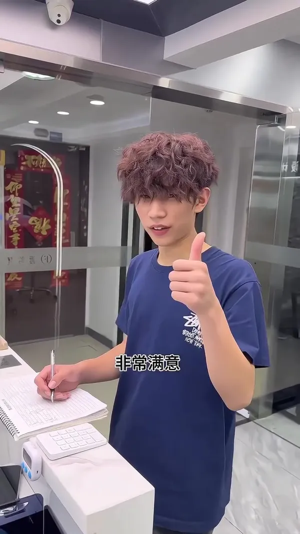 ##香港男士hairstyle ##香港男士发型设计 ##香港 髮型美甲作品