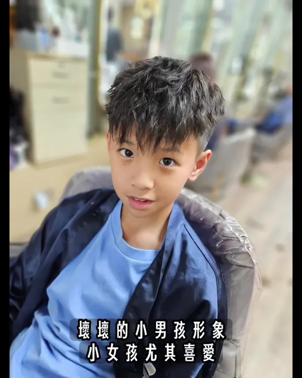 ##hairstyle大改造 ##kayluihair ##港式紋理燙 髮型美甲作品