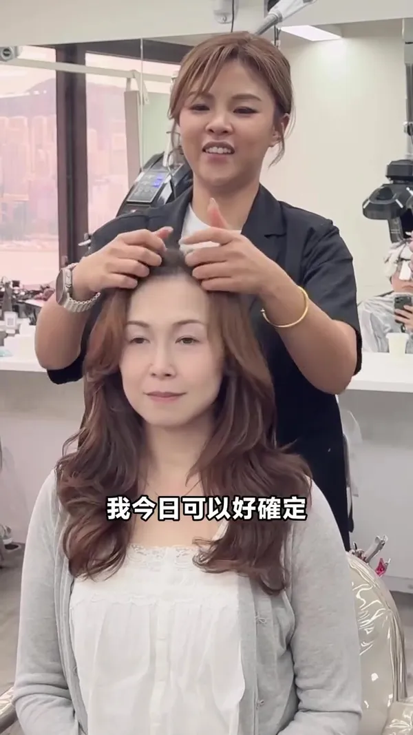 ##香港髮型師 ##香港女髮型師 ##香港燙髮 髮型美甲作品