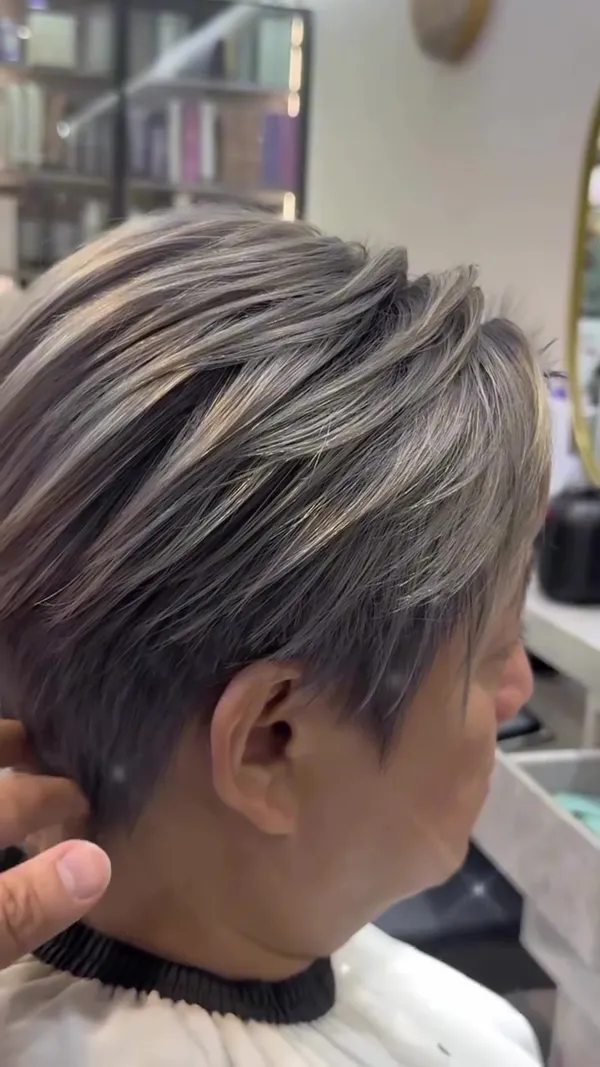 ##MensHairColour ##GrayHairBlending ##GradientDye 髮型美甲作品