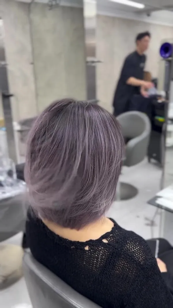 hairstylist.tomm ##EarLoopDye ##Highlight ##Babylight 髮型美甲作品