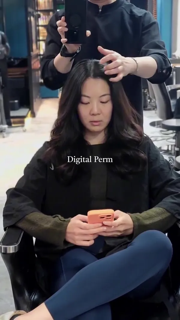 ##NaturalBeauty ##HongKongHairstylist ##Perm 髮型美甲作品