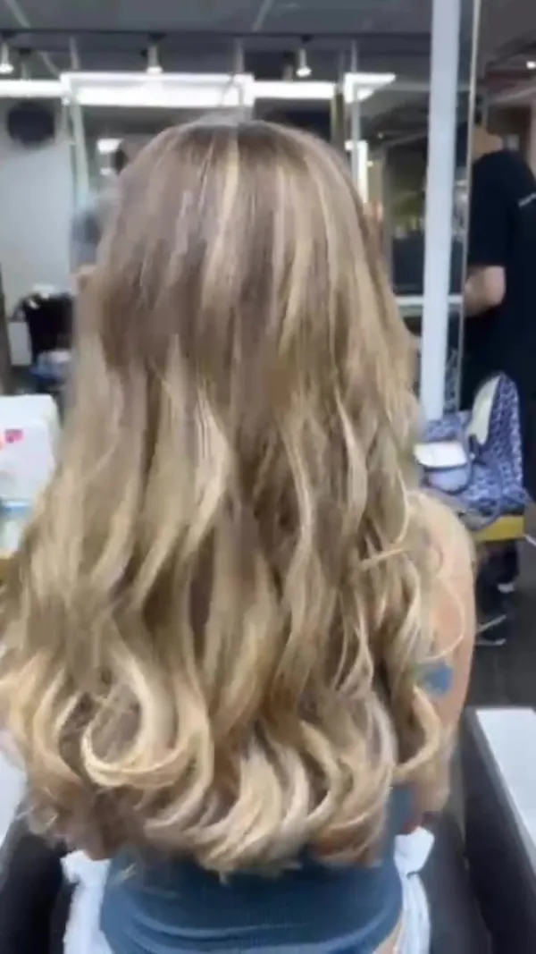 ##HairGoals ##TransformationTuesday ##GlowSalon 髮型美甲作品