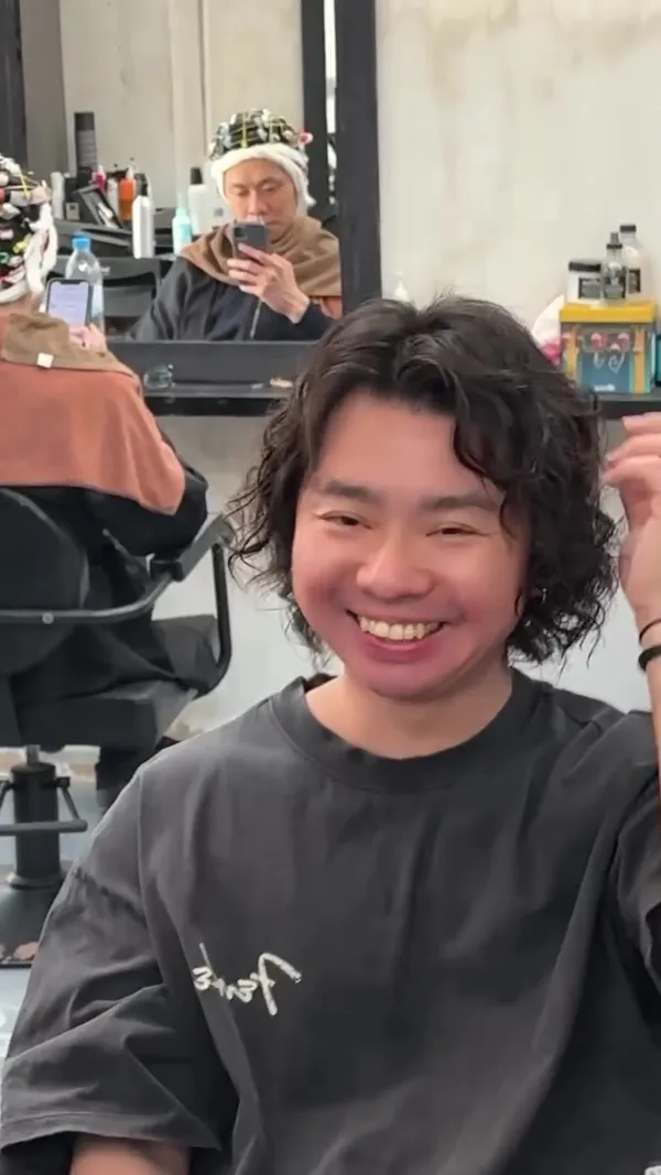 ##FemaleHairStylist ##MenPerm ##CurrySisterStyle 髮型美甲作品