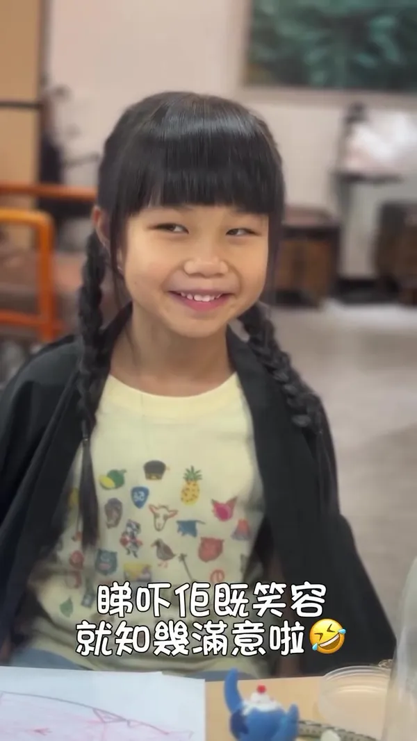 ##性格爽朗到爆燈 ##榮話幫佢扎辮拍片 ##多謝媽媽選擇我哋 髮型美甲作品