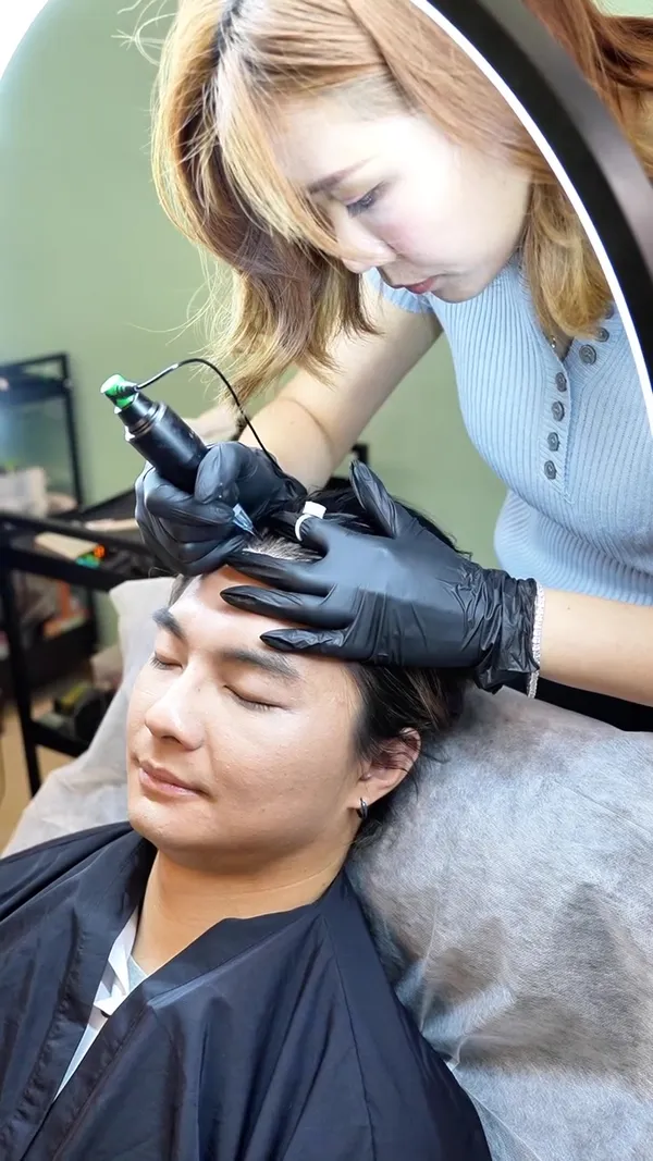 ##HairTattoo ##SMPHairTattoo ##FeatherPointSeamlessHairTattoo 髮型美甲作品
