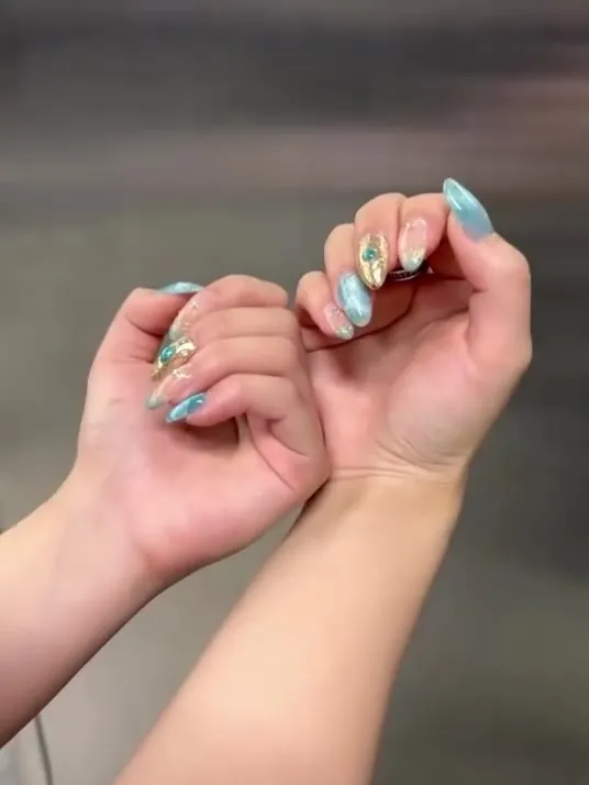 showcase-6a5dbd6993f421fd847bd07e