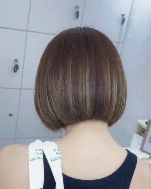 ##小顏瀏海 ##短髮 ##顯白髮色 髮型美甲作品