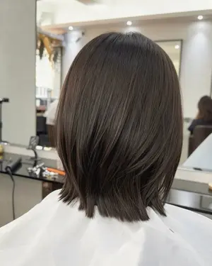 ##小顏瀏海 ##短髮 ##顯白髮色 髮型美甲作品