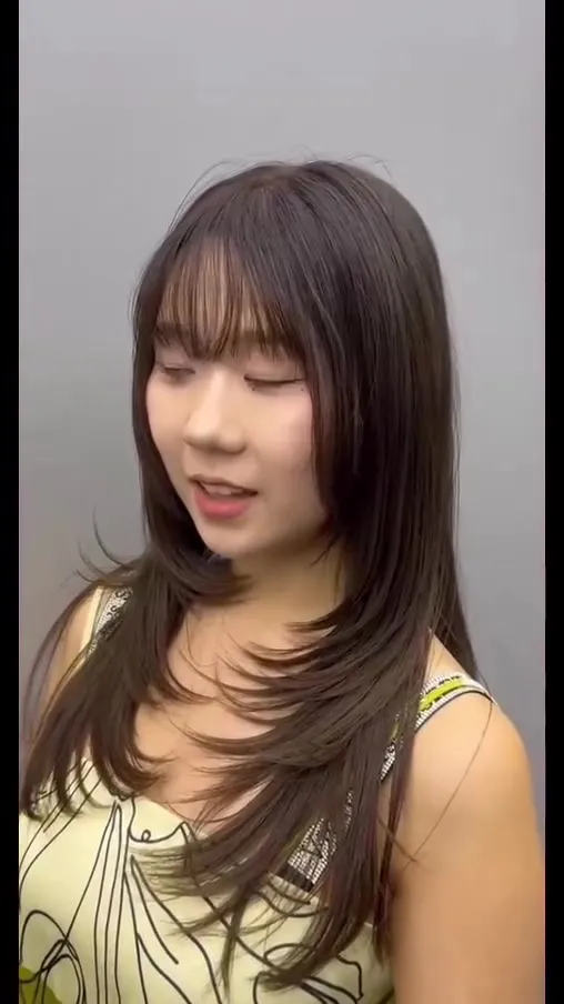 ##女生layershaircut ##八字瀏海 ##小顏瀏海 髮型美甲作品
