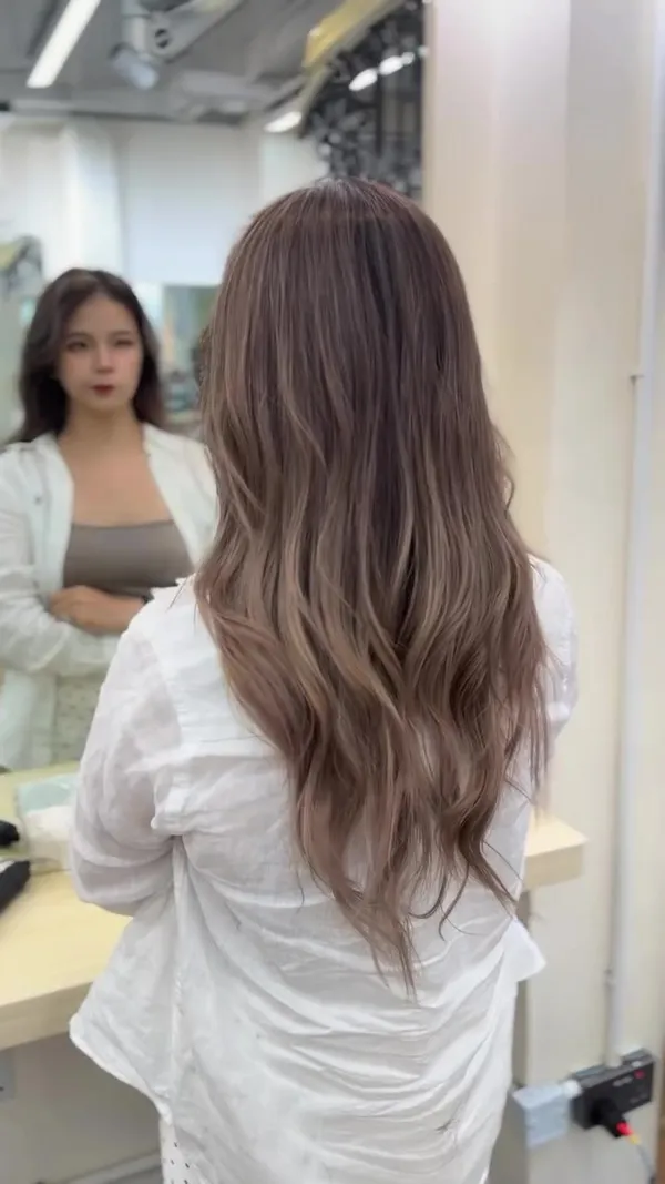 yinchow_hair ##MongKokHairSalon ##MongKokHairstylist ##MixedHairColor 髮型美甲作品