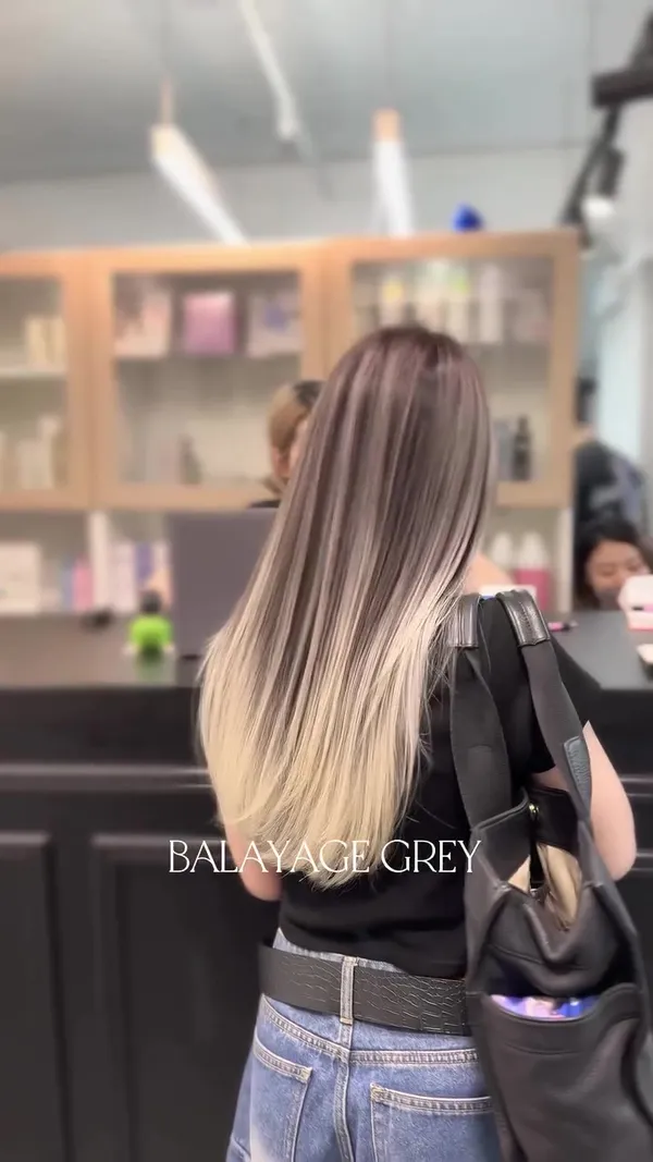 by_travis.c ##balayage ##ParisianBalayage ##HairColouring 髮型美甲作品
